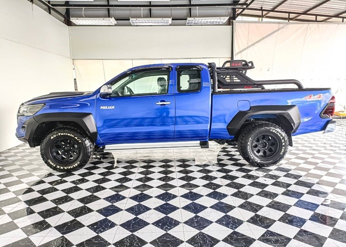 Used 7
                    TOYOTA
                     for Sale Image